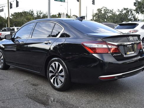 Used 2017 Honda Accord EX-L image 6