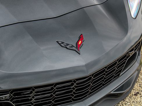 Used 2017 Chevrolet Corvette Z06 RWD image 9