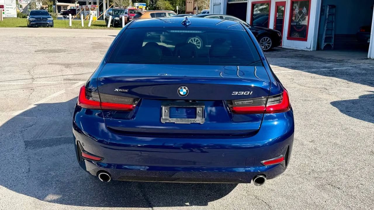 Used 2019 BMW 330i xDrive Sedan AWD/4WD image 5