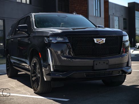 Used 2023 Cadillac Escalade ESV Sport w/ Touring Package AWD/4WD image 20