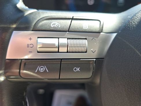 Used 2025 Hyundai Kona SEL AWD/4WD image 21