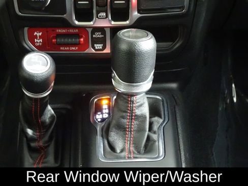 Used 2023 Jeep Wrangler Rubicon image 35