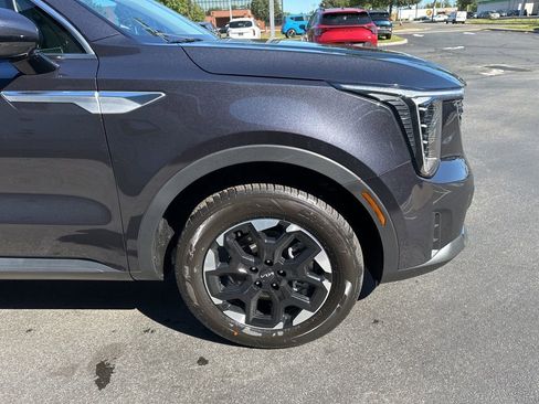 New 2026 Kia Sorento S image 13