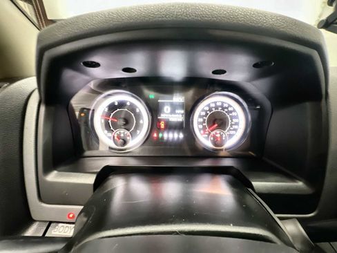 Used 2016 RAM 3500 Tradesman w/ Power Accessory Group image 10