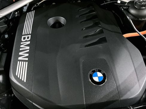 New 2026 BMW X5 xDrive50e w/ M Sport Package AWD/4WD image 15