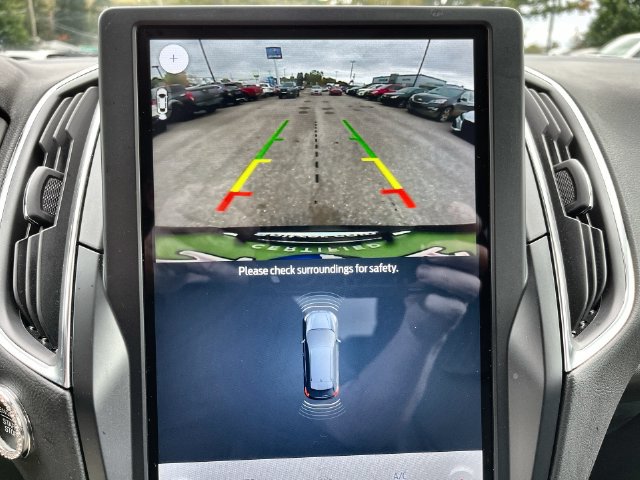 Used 2024 Ford Edge Titanium w/ Equipment Group 301A AWD/4WD image 32