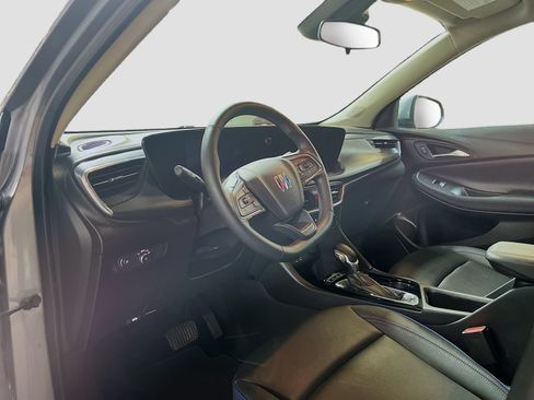 Used 2025 Buick Encore GX Sport Touring AWD/4WD image 9
