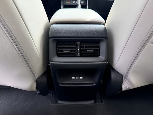 Used 2024 Honda CR-V EX-L image 12