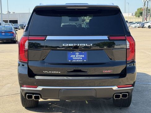 Used 2025 GMC Yukon Denali AWD/4WD image 8