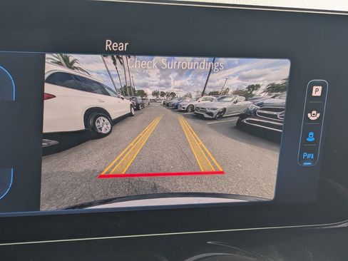 Certified 2024 Mercedes-Benz GLB 250 4MATIC image 9