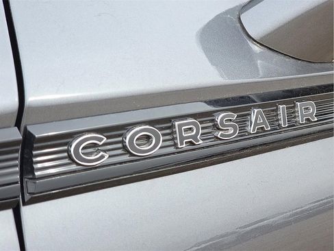 New 2026 Lincoln Corsair Premiere image 8