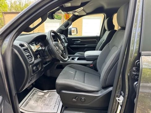 Used 2024 RAM 1500 Big Horn AWD/4WD image 9