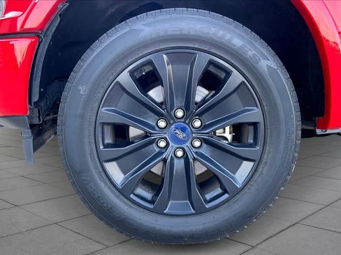 Used 2019 Ford F150 Lariat w/ Equipment Group 502A Luxury image 11