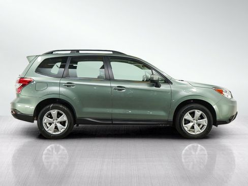 Used 2016 Subaru Forester 2.5i Limited AWD/4WD image 6