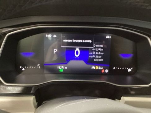 Certified 2024 Volkswagen Jetta SE FWD image 8