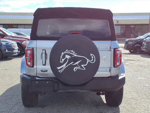 Used 2023 Ford Bronco Outer Banks image 4