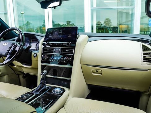 Certified 2024 INFINITI QX80 Sensory AWD/4WD image 18