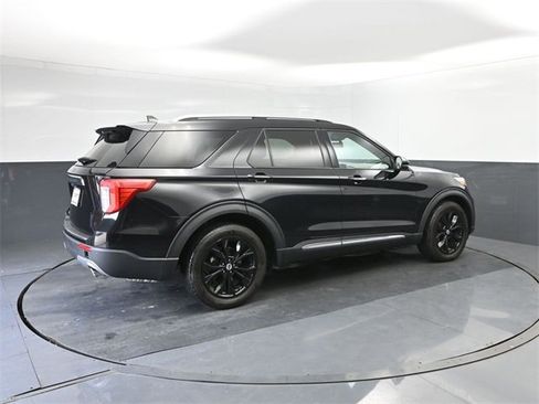 Used 2021 Ford Explorer Limited w/ Equipment Group 301A image 15