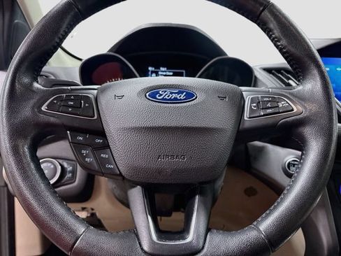 Used 2019 Ford Escape SEL AWD/4WD image 11