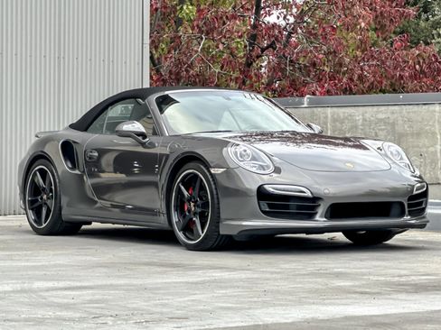 Used 2014 Porsche 911 Turbo image 12