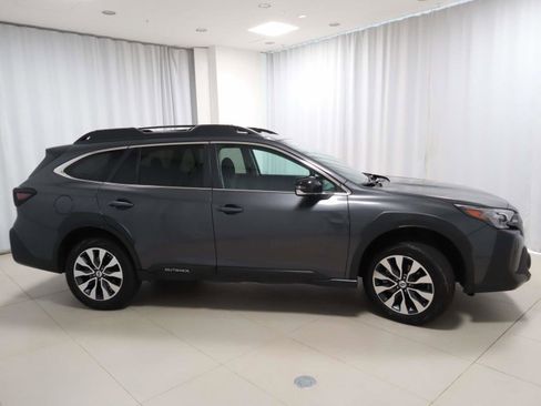 Used 2024 Subaru Outback Limited AWD/4WD image 6