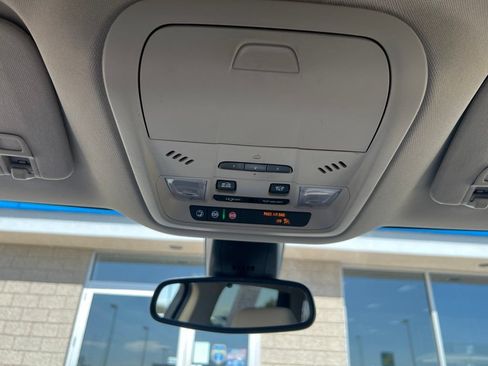Used 2021 Buick Enclave Premium w/ Sun and Sites Package AWD/4WD image 34