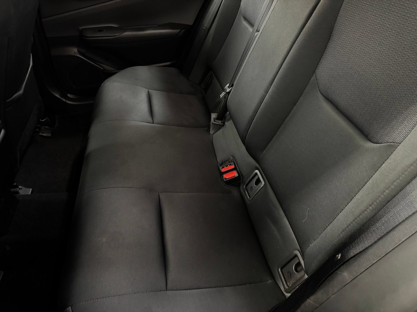 Used 2024 Toyota Prius LE FWD image 11