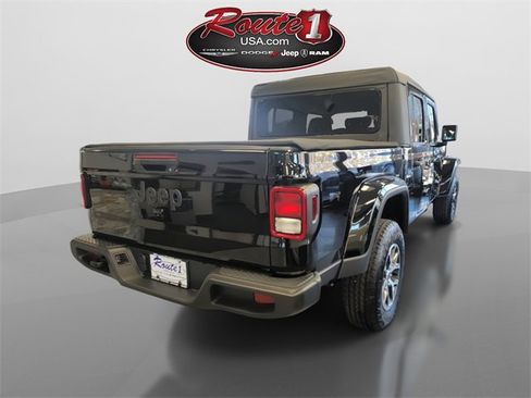 New 2026 Jeep Gladiator Sport image 7