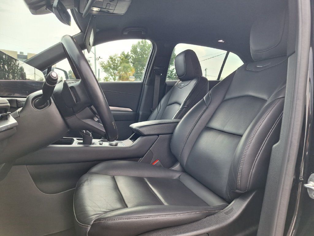 Used 2024 Cadillac XT4 Premium Luxury AWD/4WD image 23