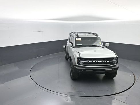 Certified 2023 Ford Bronco Outer Banks w/ Sasquatch Package AWD/4WD image 25
