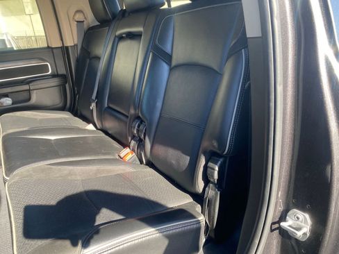 Used 2019 RAM 2500 Laramie AWD/4WD image 12