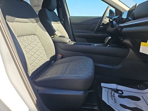 New 2026 Nissan Kicks SV w/ Charging Package image 13