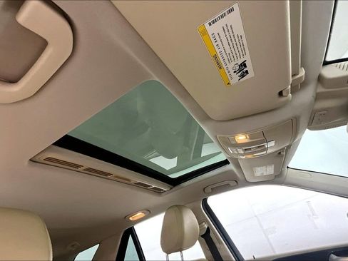 Used 2017 Mercedes-Benz GLE 350 w/ Premium 1 Package image 22