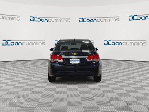 Used 2016 Chevrolet Cruze LT FWD image 7