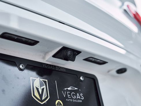 Used 2022 Bentley Bentayga image 12