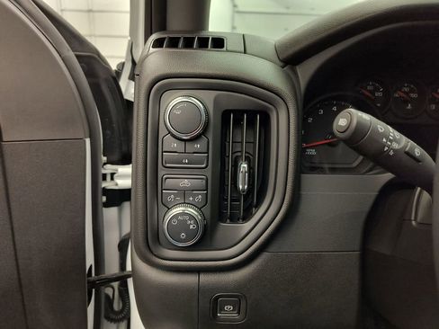 Used 2024 GMC Sierra 2500 Pro w/ Convenience Package image 23