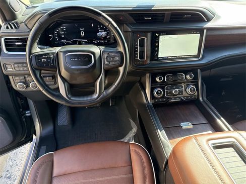 Used 2024 GMC Yukon XL Denali Ultimate image 20