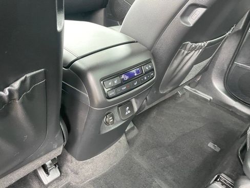 Used 2025 Hyundai Palisade Limited AWD/4WD image 9