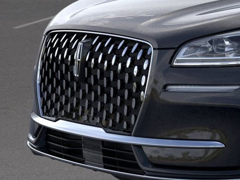 New 2026 Lincoln Corsair Reserve image 17