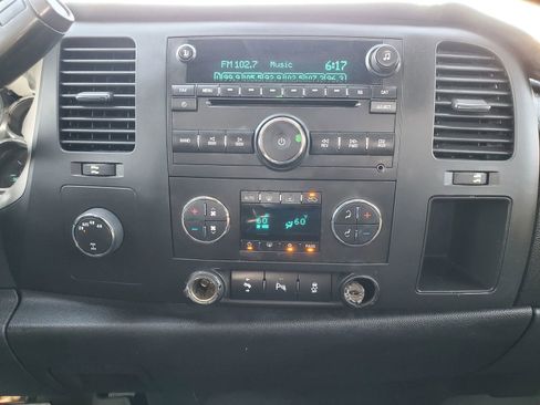 Used 2013 Chevrolet Silverado 1500 LT w/ Interior Plus Package image 16