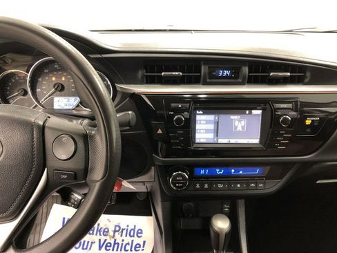 Used 2016 Toyota Corolla LE image 19