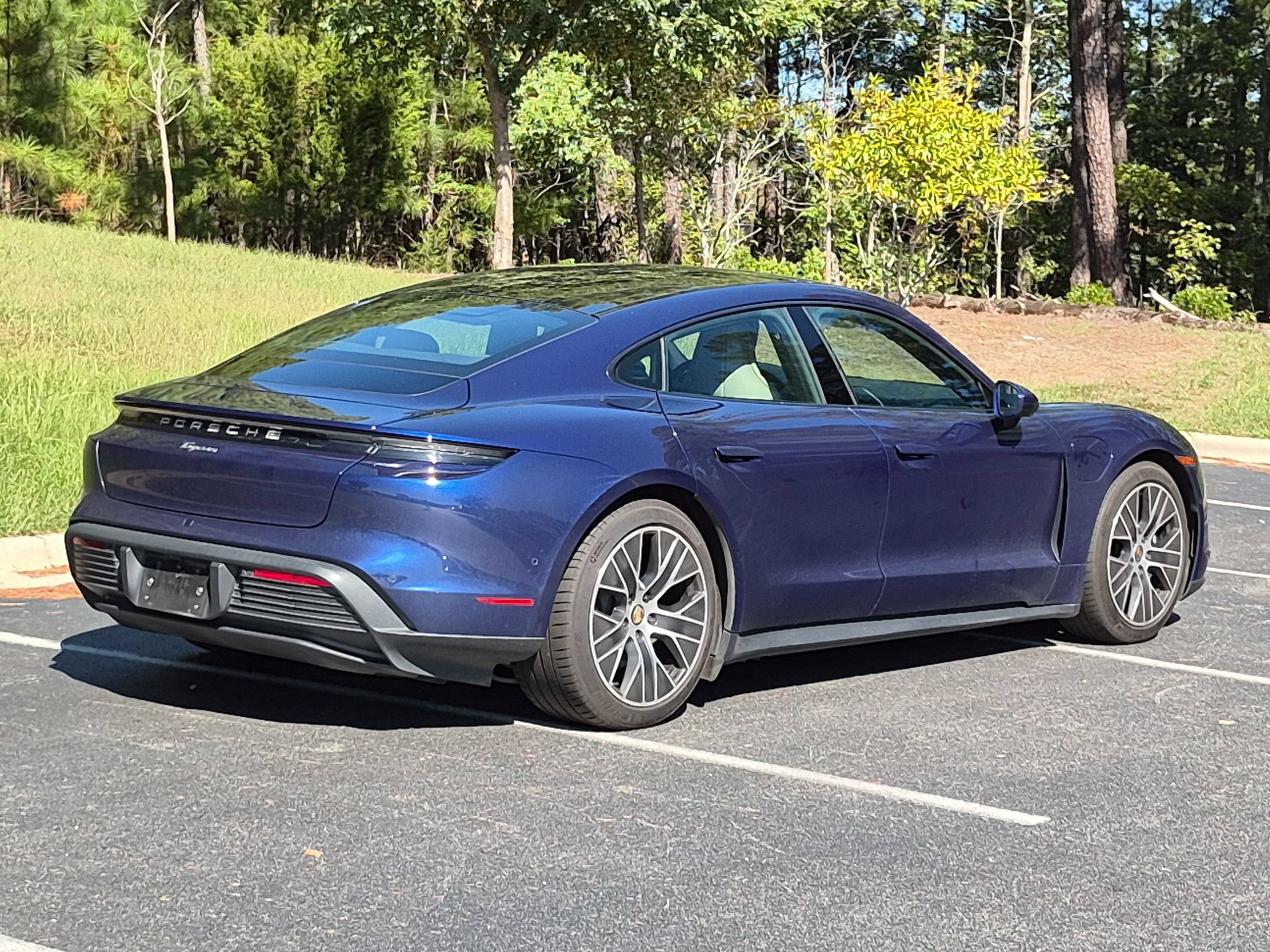 Certified 2022 Porsche Taycan RWD image 26