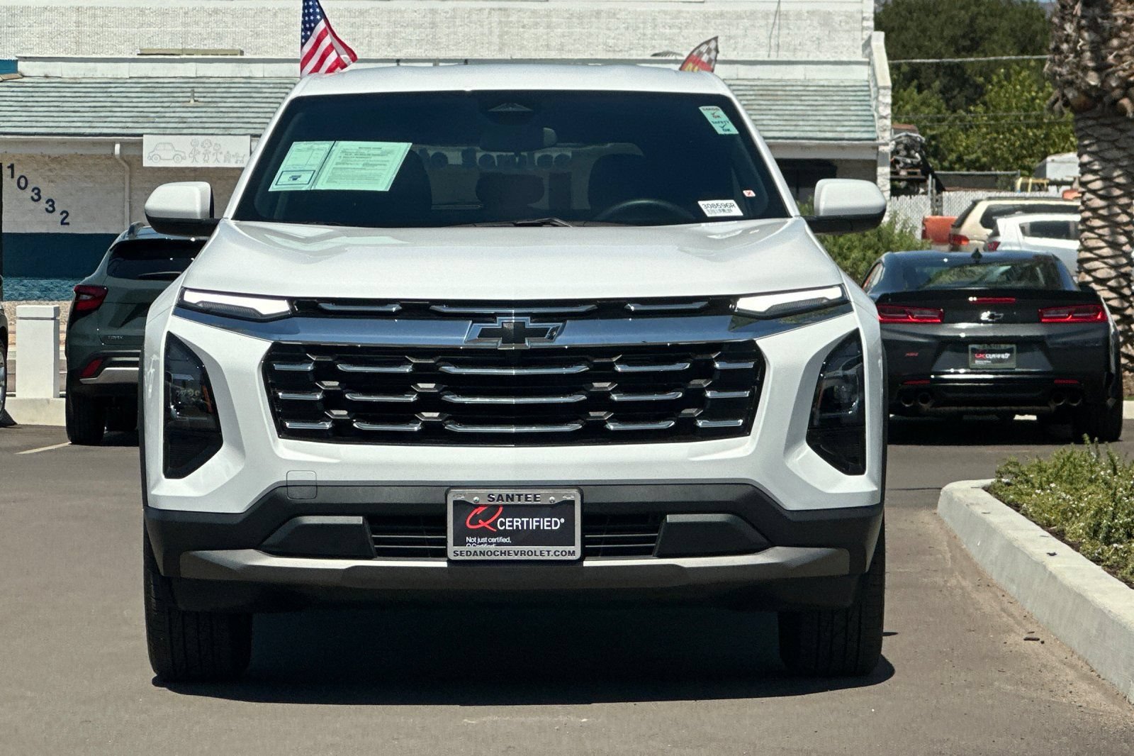 Used 2025 Chevrolet Equinox LT FWD image 9