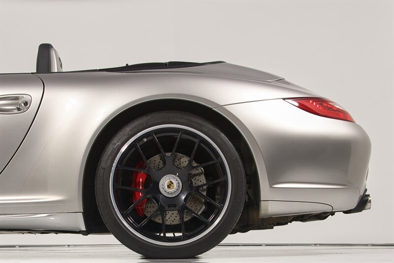Used 2012 Porsche 911 Carrera 4 GTS AWD/4WD image 8