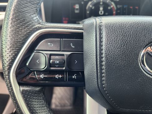 Used 2023 Toyota Tundra Platinum image 18