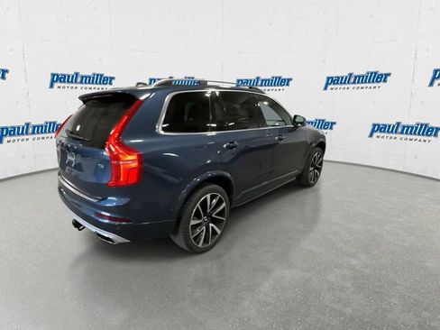 Used 2018 Volvo XC90 T6 Momentum w/ Convenience Package image 11