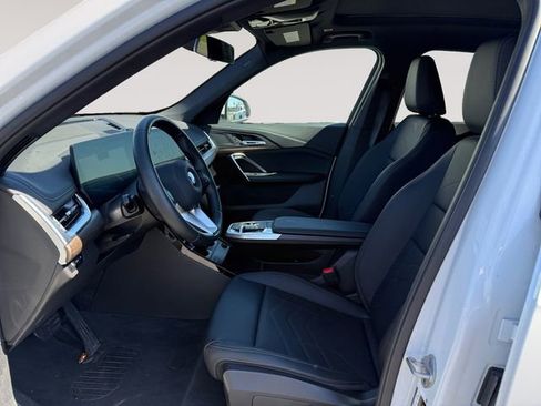 Certified 2026 BMW X1 xDrive28i w/ Technology Package image 9