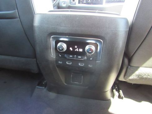 Used 2023 GMC Yukon XL Denali w/ Denali Reserve Package AWD/4WD image 33