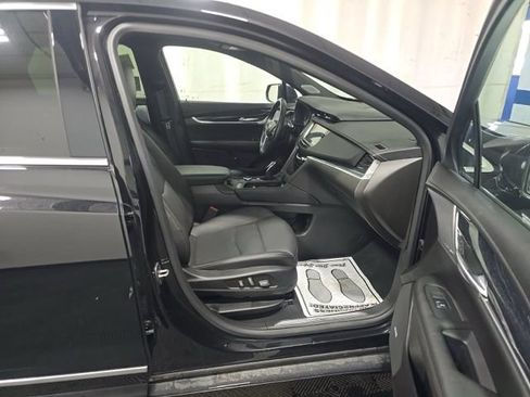 Used 2023 Cadillac XT5 Premium Luxury AWD/4WD image 16