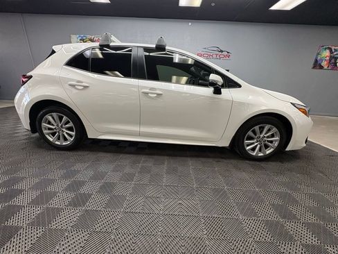 Used 2024 Toyota Corolla SE w/ SE Package FWD image 13